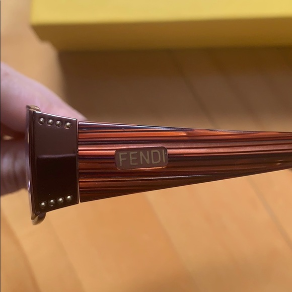 Fendi - Prescription Glasses with Unique Frames - Picture 13 of 14
